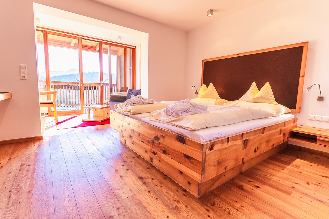 Zimmer im Hotel Ramsauhof mit Blick auf die Berge
